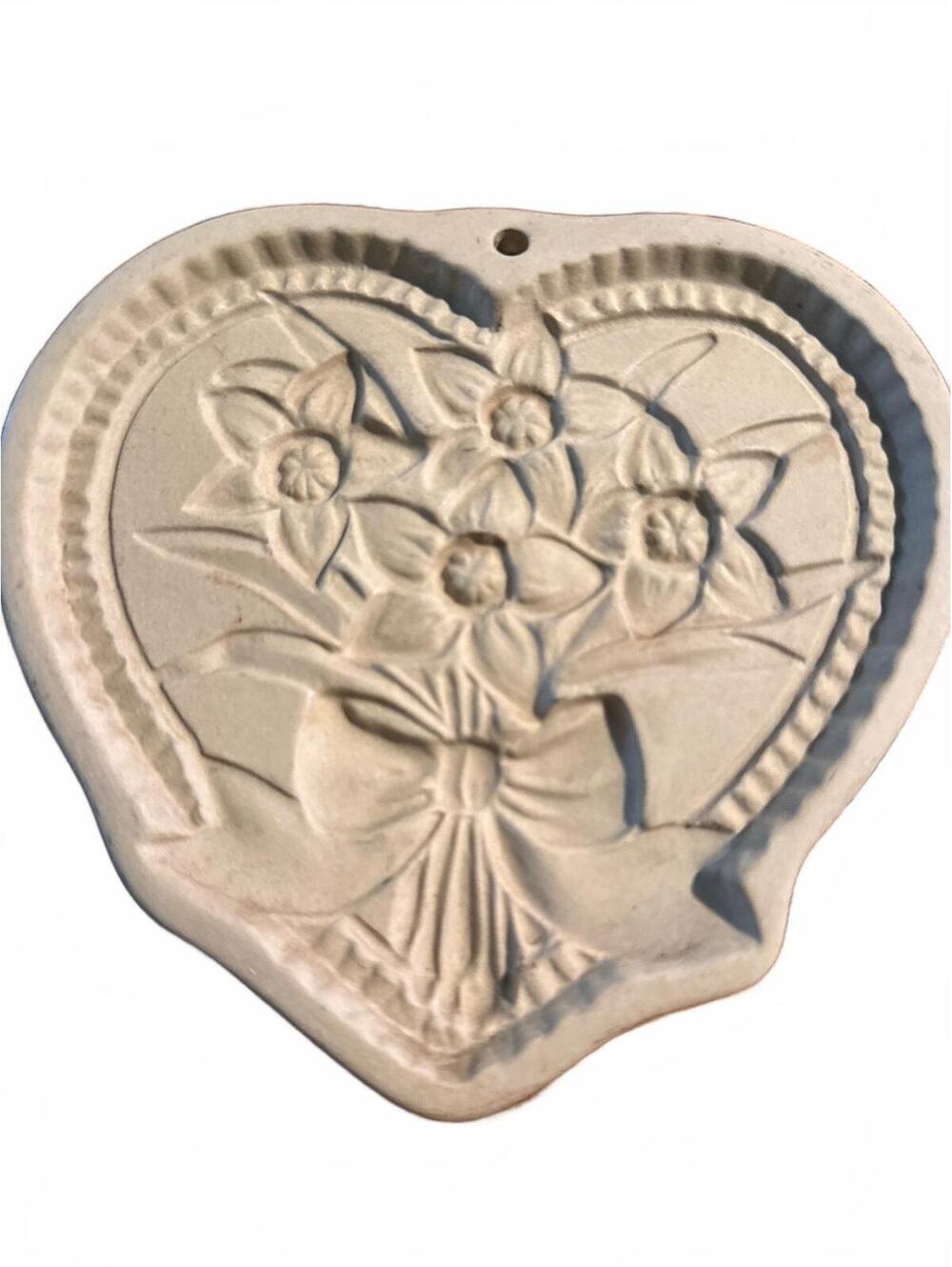 1990 Heart Shaped Brown Bag Cookie Art Mold with Floral Design